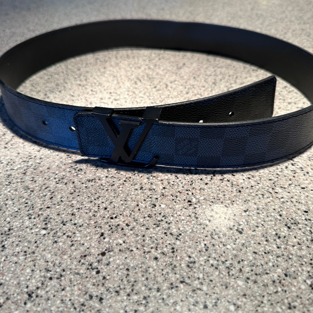 LOUIS VUITTON BELT Lv